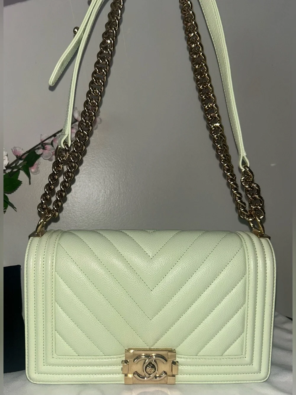 🩷TRADE🩷CHANEL Medium Boy Flap Bag Quilted Caviar Leather Light Green - Picture 5 of 16